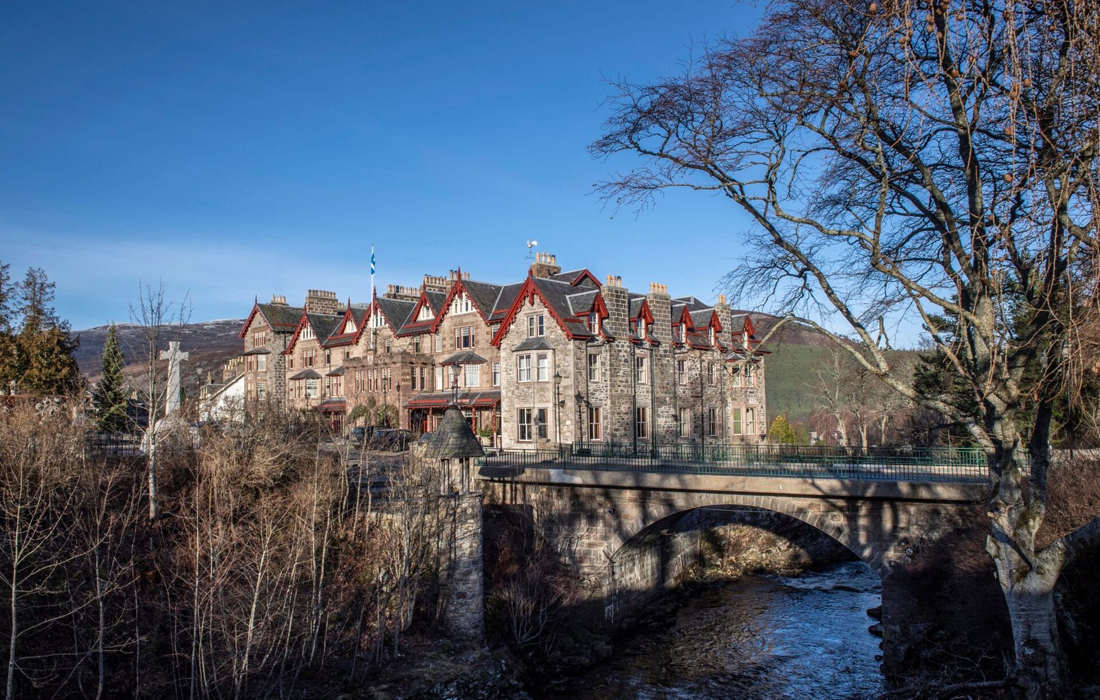 The Fife Arms Scottland Exterior next to bridge